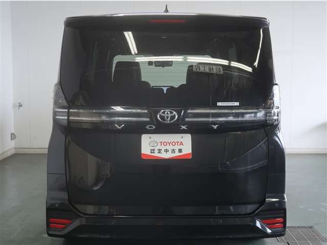 荷物をたっぷり載せて広々ドライビング♪夏でも冬でも、アウトドアやショッピングを思い切り楽しみましょう！