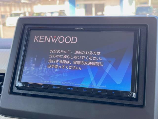 【ナビゲーション】目的地までしっかり案内してくれる使いやすいナビ。Bluetooth接続すればお持ちのスマホやMP3プレイヤーの音楽を再生可能！毎日の運転がさらに楽しくなります！！