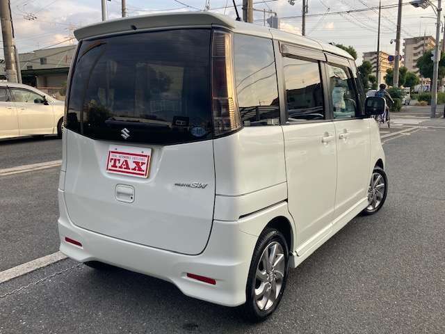 「現物を見ずに買うなんて。」とお思いのお客様！！！ご安心ください。お電話・メールにてご連絡頂ければお伝え出来る限りお車の詳細をお伝えさせていただきます。