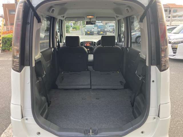 【シートアレンジ】多種多様なアレンジで快適にお過ごしいただけます。