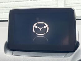 【純正ナビ】人気の純正ナビを装備。オーディオ機能も充実しており、Bluetooth接続すればお持ちのスマホやMP3プレイヤーの音楽を再生可能！毎日の運転がさらに楽しくなります！！