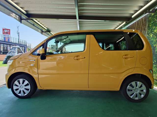 ■全車両保証付き■　当社では届出済未使用車でも新車と同様の保証をつけて販売しております。また各店舗に最新の整備工場とプロメカニックが常駐しておりますのでアフターメンテナンスもお任せください！