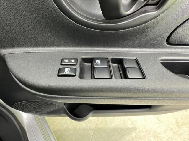 お車に合わせて無料保証以外にも、保証範囲、期間、距離を拡充させた有料保証もご用意しております！中古車の購入が初めてで不安・・・というお客様もご安心ください！