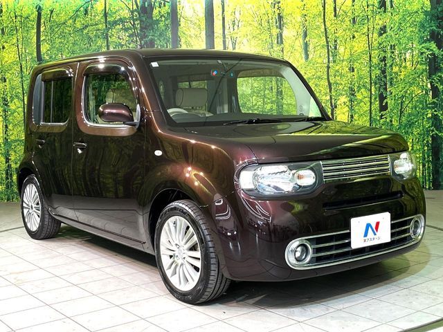 大好評のボディコーティング「弾スプラッシュコート」もご納車までに施工可能。通常のガラスコートと異なる、耐久年数6年の無機質ガラスコーティングが、ボディをキレイな状態に保ってくれます。