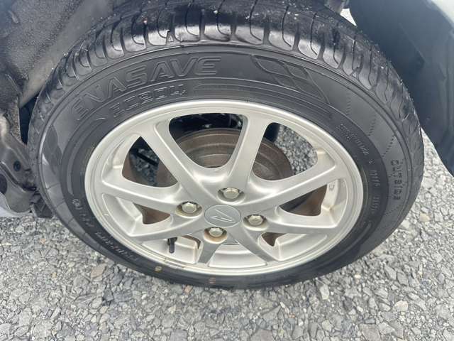 タイヤ溝まだあります
