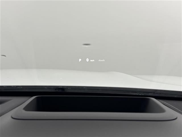 【ルーフ】大きなへこみや色褪せもなくきれいな状態です！ひょう害車は販売いたしませんのでご安心ください。