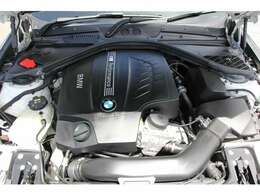 326馬力（カタログ値）3000cc直列6気筒BMWツインパワーターボエンジン搭載です！伝統のシルキーシックスエンジンを搭載した数少ない車両です！