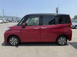 主な装備は、スマートアシスト、カーナビ、バックモニター、シートヒーター、エンジンスターター、ETC、ワンオーナー車、寒冷地仕様となっております。