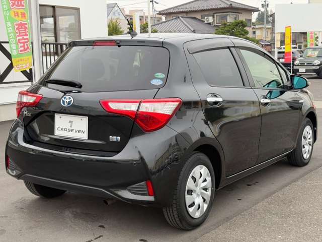 右斜めサイドビュー