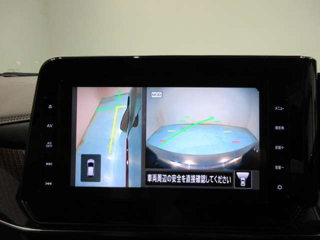 サイドブラインドカメラです。左前方を映します。巻き込みの確認ができますよ