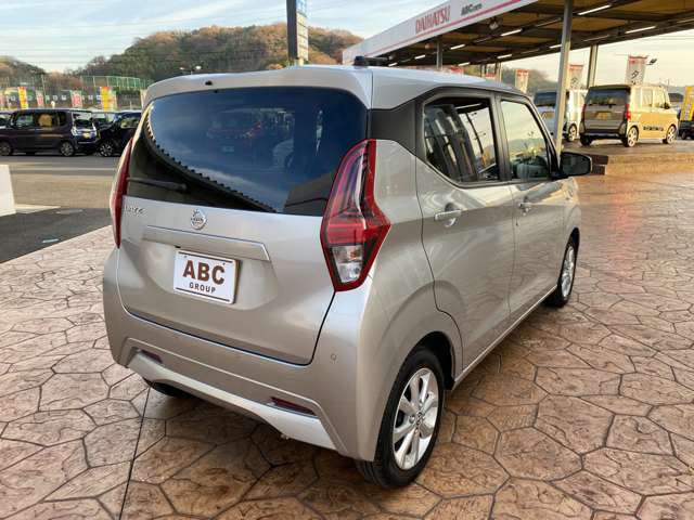 月々1万円からの安心定額カーリースも取り扱いしております。車検・自動車税・メンテナンス(オイル交換など)が全て込みなので、毎月の維持費も楽々です。詳細は当店までお問い合わせください。