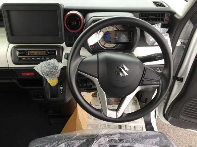 運転するのがワクワクしてくるような運転席！！