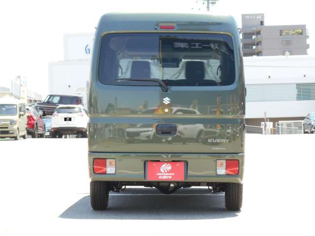 業界初！オートバックスでお車をご購入頂くと、納車後3ヶ月以内につけてしまったボディのキズやヘコミの修理代金を3万円までオートバックスが保証する「ふっかつサポート」が付帯します。詳しくはスタッフまで♪