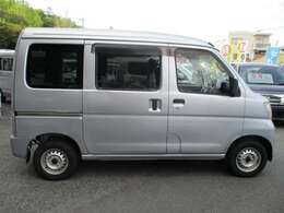 ボディもご覧の通り！1台1台丁寧に心を込めてピカピカに磨き上げています！