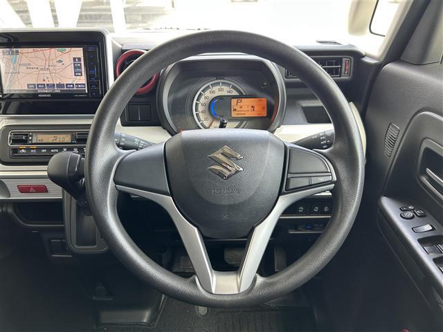 気になる車はすぐにお問い合わせください！右のカーセンサー専用無料ダイヤルから、専門スタッフがお車のご質問にお答えいたします！