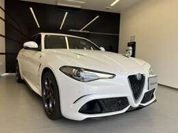 認定中古車保証、延長保証もご用意しております。