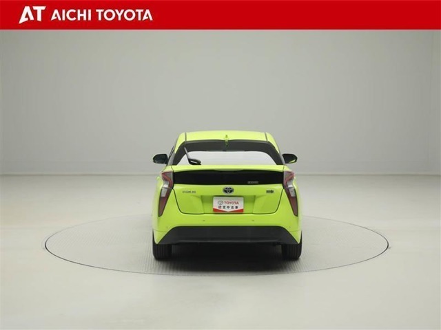 ハイブリッド車を買うならトヨタの『TOYOTA認定中古車』！保証は、初度登録年月より起算して10年間、累計走行距離20万キロ迄。更に、ロングラン保証が1年付で安心安全です♪