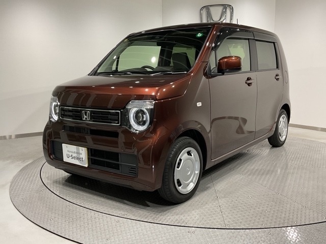 中古車の場合、早期に売れてしまう場合がございますので、在庫の確認を下記まで、お問い合わせ下さい。宜しくお願い致します。