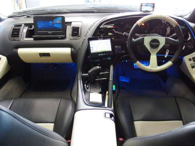 ☆抗菌・消臭・防汚に！内装コーティング施工可能。光触媒が長期的に車内を抗菌し続けクリーンに保つことができます。特に小さなお子様がいる方や花粉症でお困りのお客様は是非ご検討ください。
