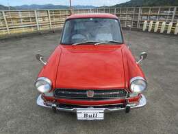 大きな傷や凹み、塗装ヤケなど見受けられません。