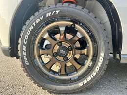 15インチカスタムホイールにTOYO OPEN COUNTRYを装着しました