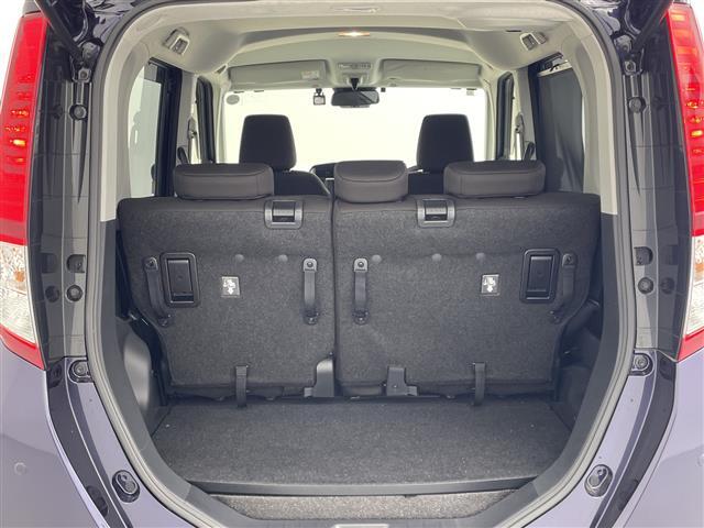 【トランク】積み込みやすくて、たっぷり積める荷室です。シートアレンジできるものは、乗車人数と荷物の量や大きさによってシートを動かすことができるので、より快適なドライブが可能です！