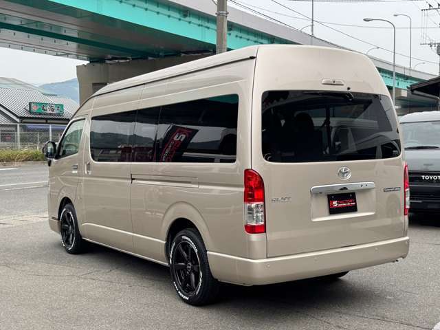 KSファクトリーハイエース福岡店　ハイエース専門店　ハイエース　コンプリートカー　パーツ販売　　福祉車両　キャンピングカー　　ローダウン　リフトアップなど様々なカスタムが可能です。車中泊　アウトドア