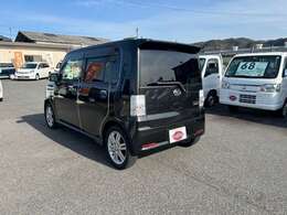 展示場広々！在庫車多数！！注文販売も承っております！！