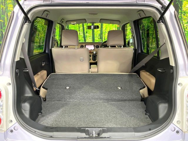 普段のお買い物や通勤、送迎等に十分な荷室スペースを確保しております。セカンドシートを倒すと、大きな荷物の積載も可能です♪