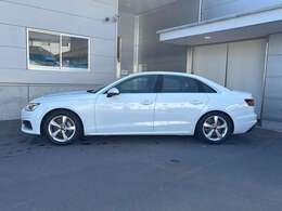 認定資格を持つテクニシャンにより入念なメンテナンスが施され、お客様のもとに。「Audiが2度認めたAudi」が高品質であることには、確かな理由があります。