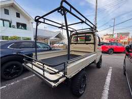 ご来店頂く場合は事前にご連絡頂けましたなら、クルマを十分にご検討頂ける準備をしてお待ち申し上げます。