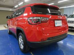 【装備品多数のお車】 アラウンドビューモニター（全周囲カメラ）・アダプティブクルーズコントロール・ブレーキアシスト・ブラインドスポット・サンルーフ・MT車なども専門だからこその在庫数で選べます♪