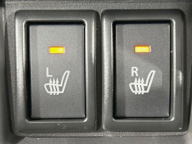 【シートヒーター】寒い日に重宝するシートヒーター！エアコンより早く温まってくれるので寒がりの人も安心ですね♪エアコンの温風は乾燥するから苦手、という方にもをおすすめです。