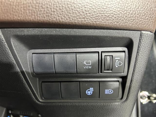 【運転席操作部】快適なドライブを楽しむための機能が装備されています！運転席から触れるので、使いやすいです！除菌プランいれていただくと、さらに清潔で安心していただけます！