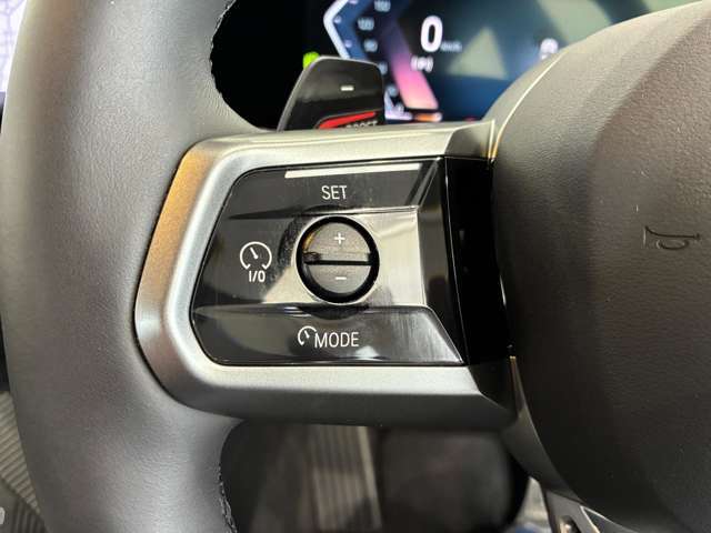 アクティブクルーズコントロールは前車追従式のクルーズコントロールです。渋滞時にも便利です。
