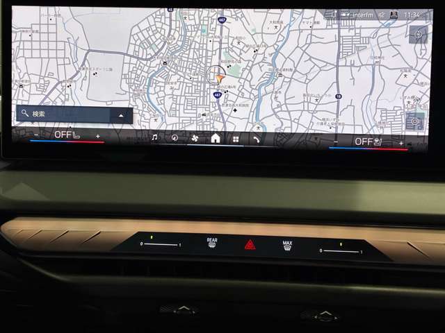 iDriveHDDナビゲーションになります。操作はコントローラーとタッチパネルにて操作いただけます。