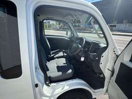 全国のAA会場で毎日競りに参加、本当に安く売値設定できる車しか仕入れておりません。他社在庫と比較下さいませ。