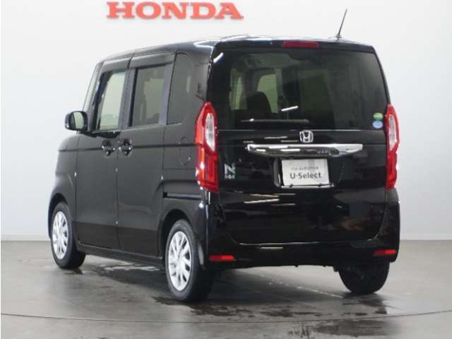 認定中古車では、厳しいHonda認定基準をクリアした厳選されたHonda認定中古車のみ、取り扱っております。「ご購入前の安心」「納車後の信頼」を車両と一緒に提供しております。