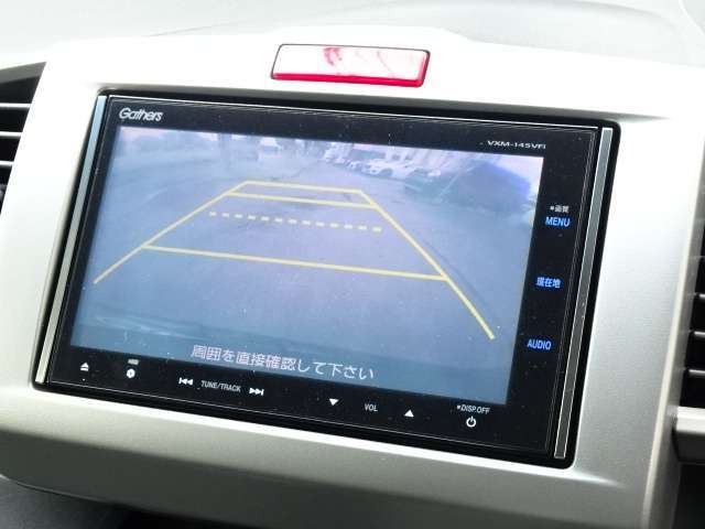 ミニバンには欠かせないバックカメラ付き！！これで駐車も楽ちん♪