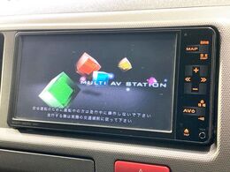 【純正ナビ】人気の純正ナビを装備しております。ナビの使いやすさはもちろん、オーディオ機能も充実！キャンプや旅行はもちろん、通勤や買い物など普段のドライブも楽しくなるはず♪