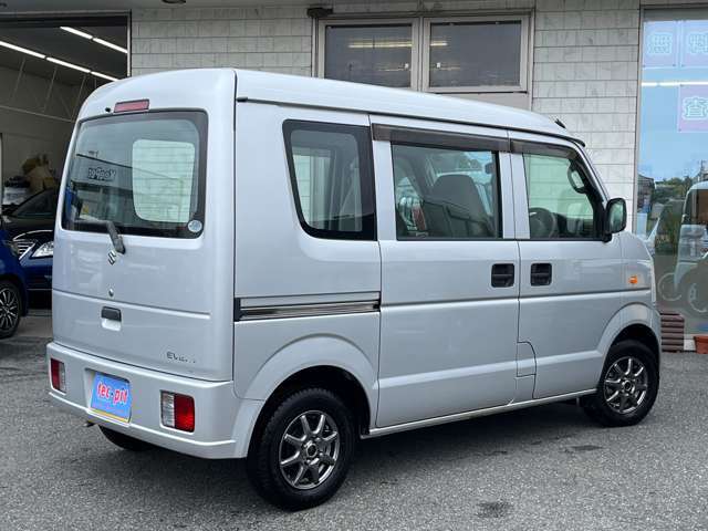 ☆当店は自社工場（認証工場）が併設されていますので、車検整備はもちろん、一般整備・ナビ・ETC・ドラレコ・その他備品取付など行っておりますので、お気軽にご相談下さい♪♪