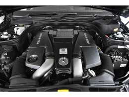 V8　5.5リッターの大排気量からなすサウンド＆パワーはやはり唯一無二の面白さがあります♪R7.3にシュテルンにて重整備を実施しましたので、安心してお求めいただけます！