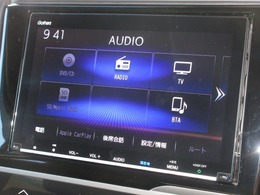ギャザズ8インチメモリーナビ（VXM-187VFEi）を装着しております。AM、FM、CD、DVD再生、Bluetooth、音楽録音再生、フルセグTVがご使用いただけます。