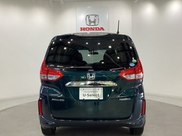 【Honda認定中古車 U-Select】　は3つの安心をお約束します。　1　Hondaのプロが整備した安心。 2　第三者機関がチェックした安心。　3　購入後もHondaが保証する安心。