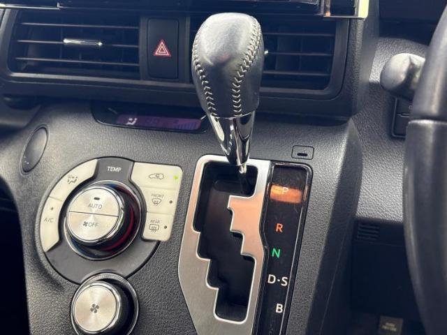 国産車から輸入車まで多様なお客様のニーズのお応えできるように、全国規模で豊富な在庫展開！車のことならWECARSへ！