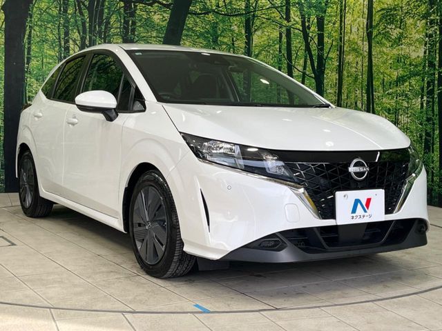 大好評のボディコーティング「弾スプラッシュコート」もご納車までに施工可能。通常のガラスコートと異なる、耐久年数6年の無機質ガラスコーティングが、ボディをキレイな状態に保ってくれます。