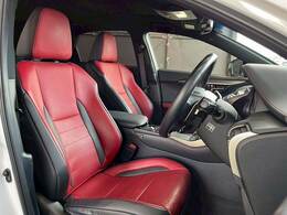 【コンビシート】を装備しており、車内の高級感がアップしております☆