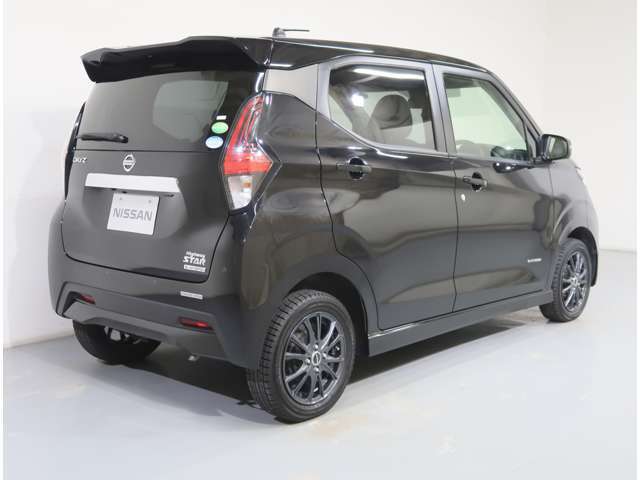 ご検討中のお車には↑本体価格下の【価格見直し情報メールを受け取る】をクリック♪対象車両の掲載価格に変更があった際にメールにてお知らせ致します♪イチ早く最新の情報をGet出来るのでとっても便利な機能です♪