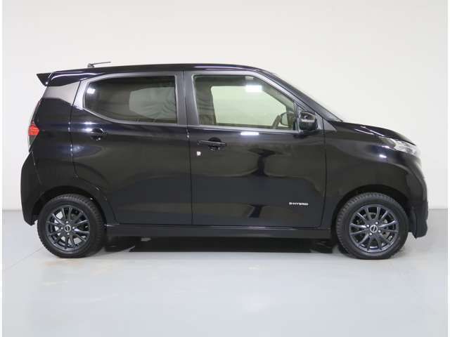 キッズスペースも完備しております♪商談テーブルから見える所に設置しておりますので、安心してお話をお聞かせください♪