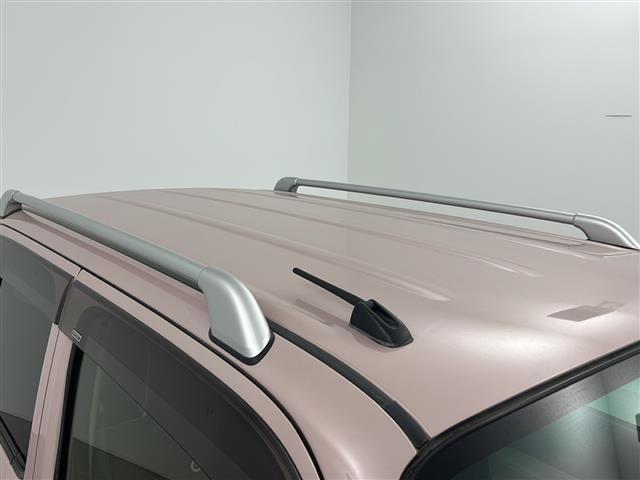 【ルーフ】大きなへこみや色褪せもなくきれいな状態です！ひょう害車は販売いたしませんのでご安心ください。